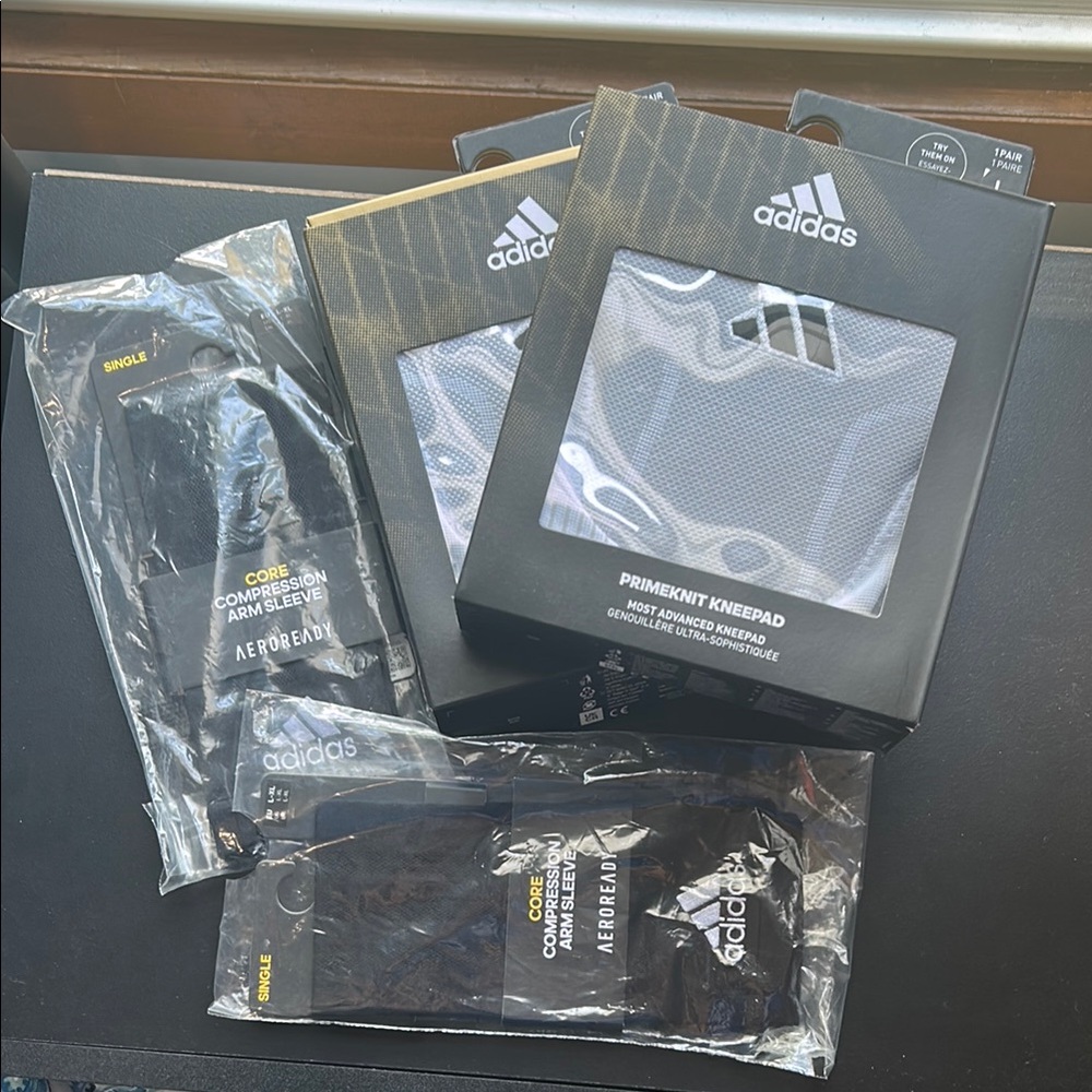 New Volleyball Kneepads and Armsleeves